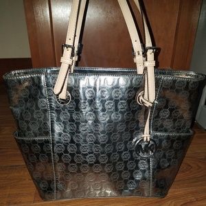 Michael Kors tote